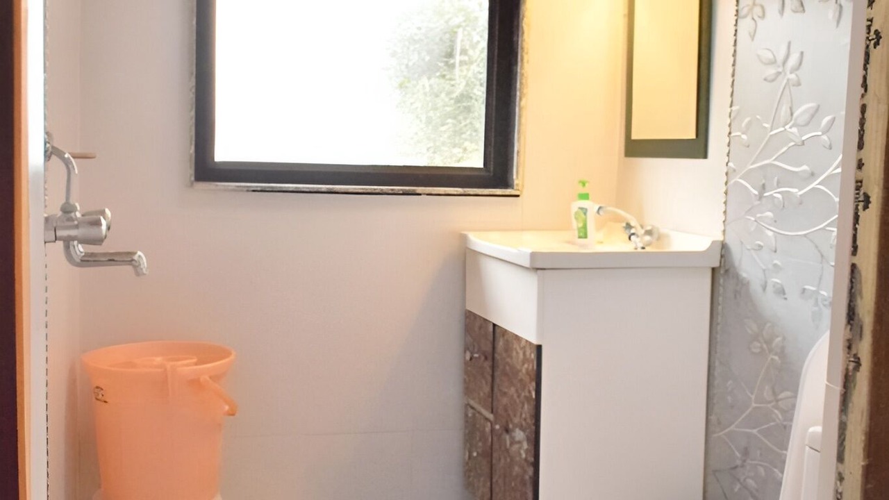 Photo of Bathroom in The Mall Road