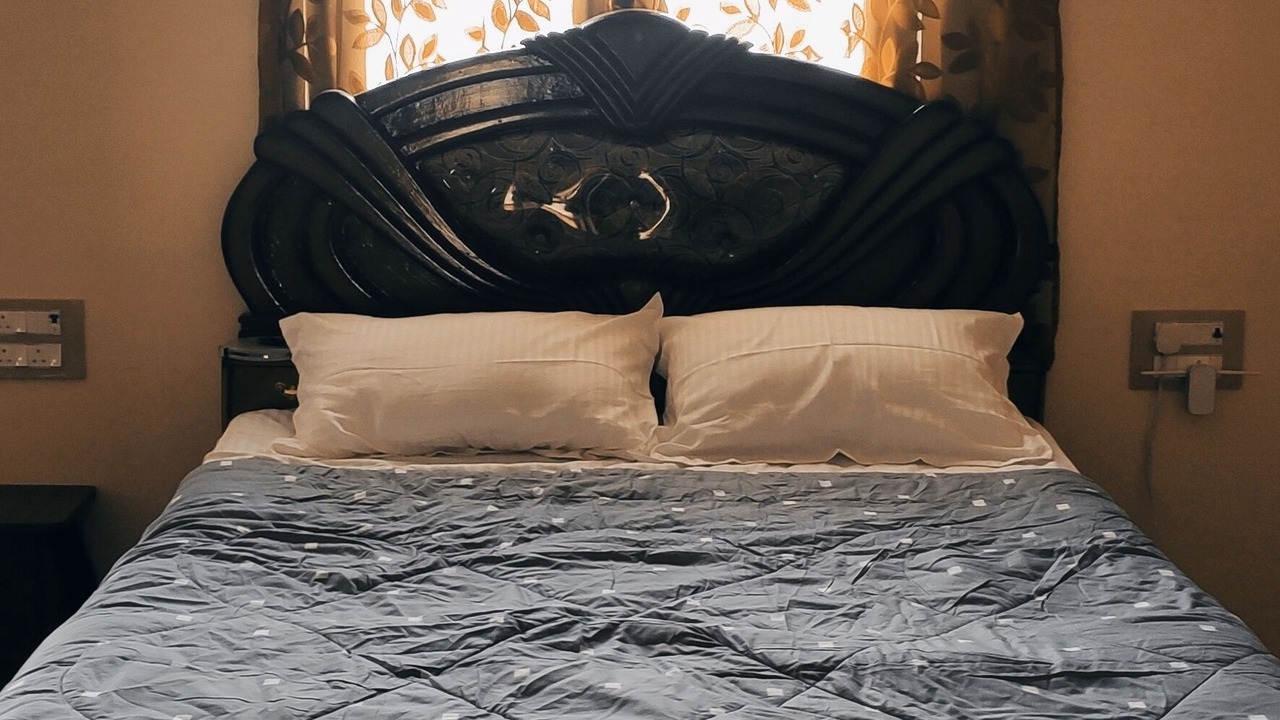 Photo of Bedroom in Mothilal Nagar