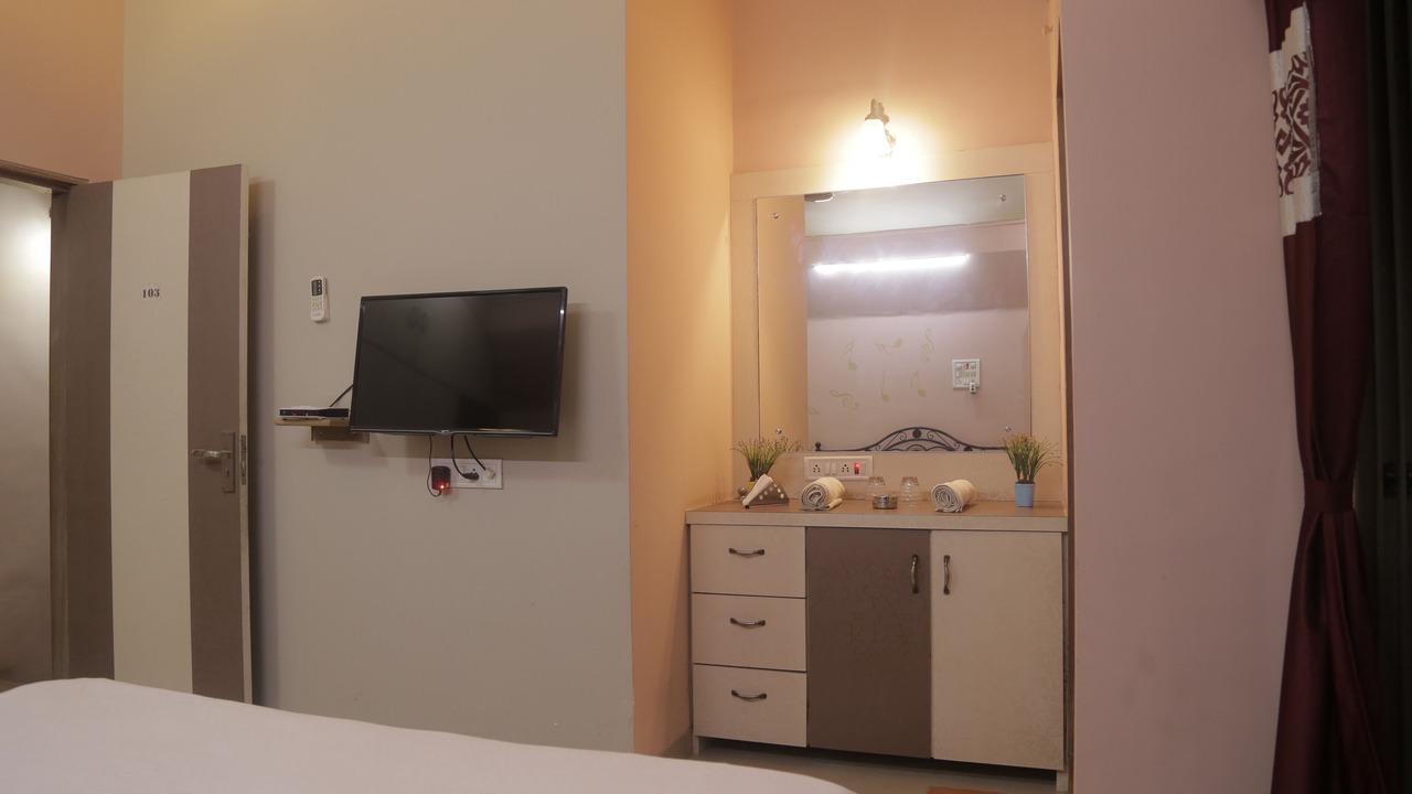 Photo of Bedroom in Arsiwalla Villa
