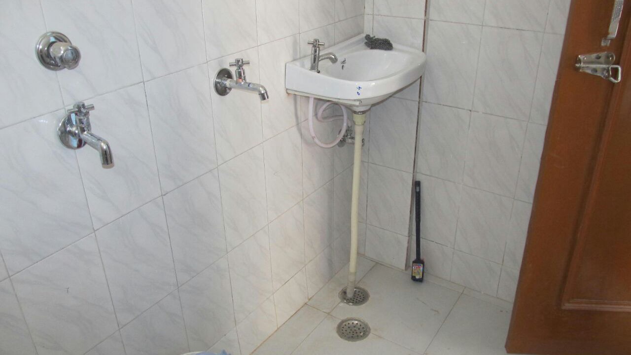 Photo of Bathroom in Tapovan