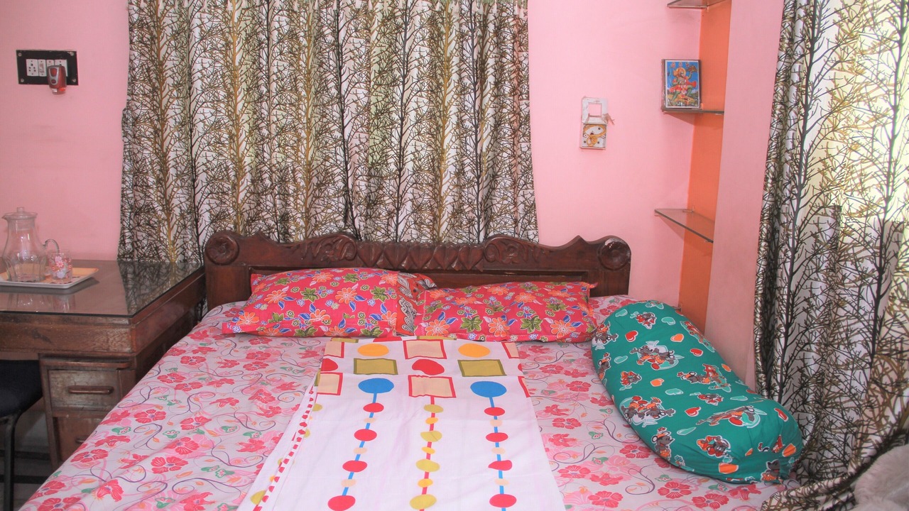 Photo of Bedroom in Tollygunge