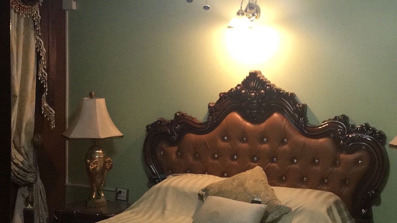 Photo of Bedroom in Hadapsar
