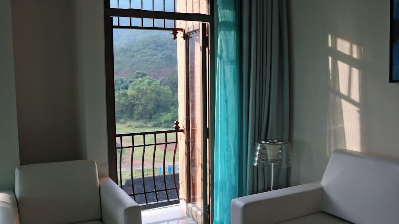 Photo of Livingroom in Lavasa