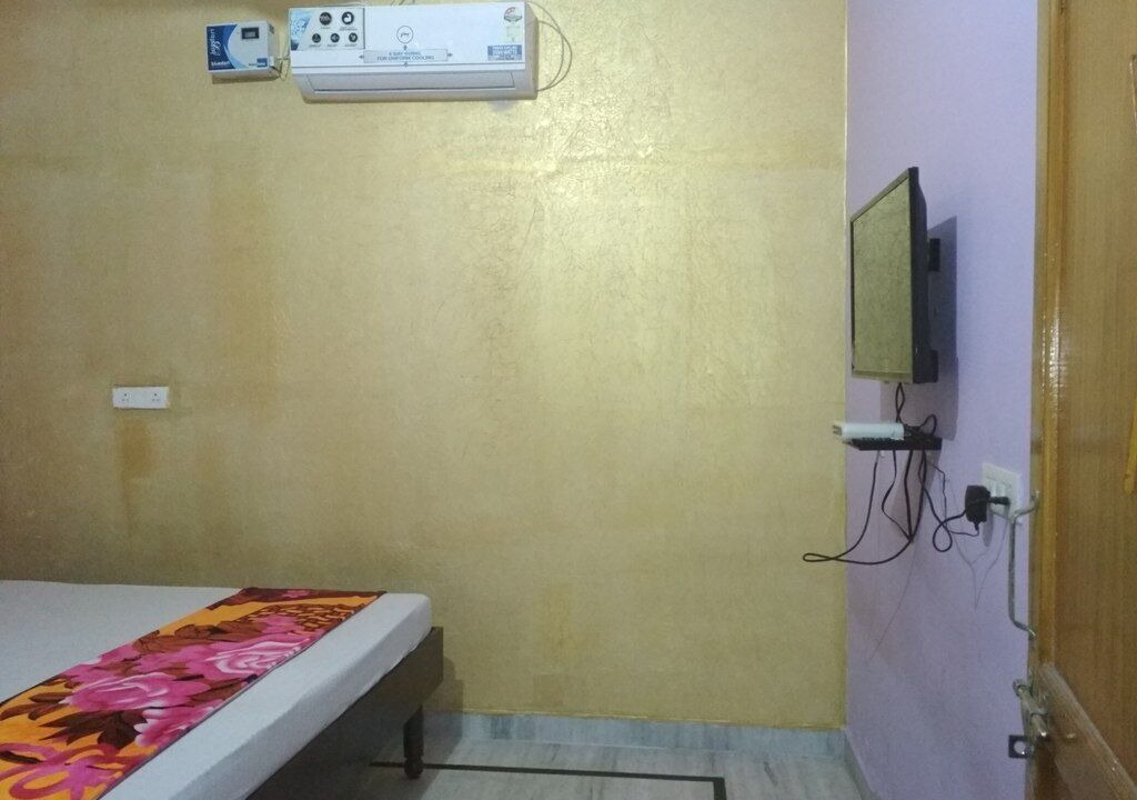 Photo of Bedroom in Dehradun