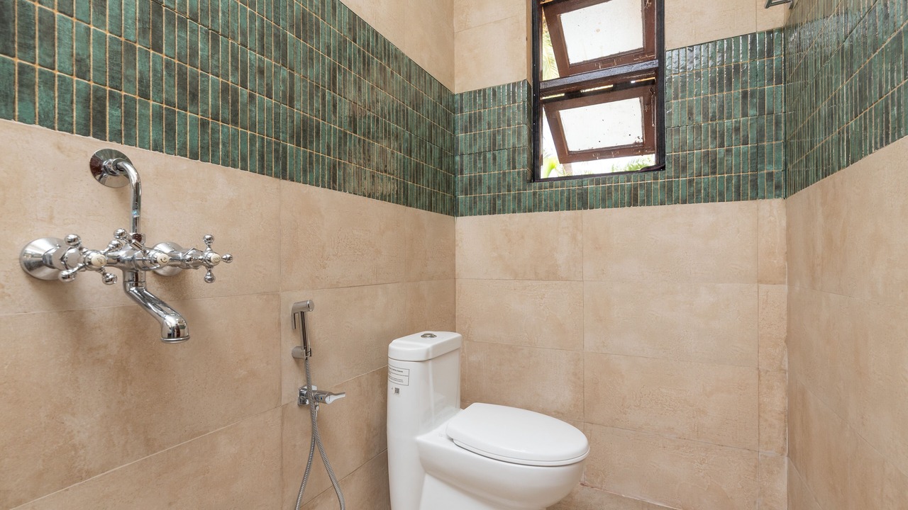 Photo of Bathroom in Gauravaddo