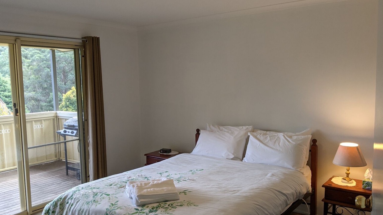 Photo of Bedroom in East Warburton