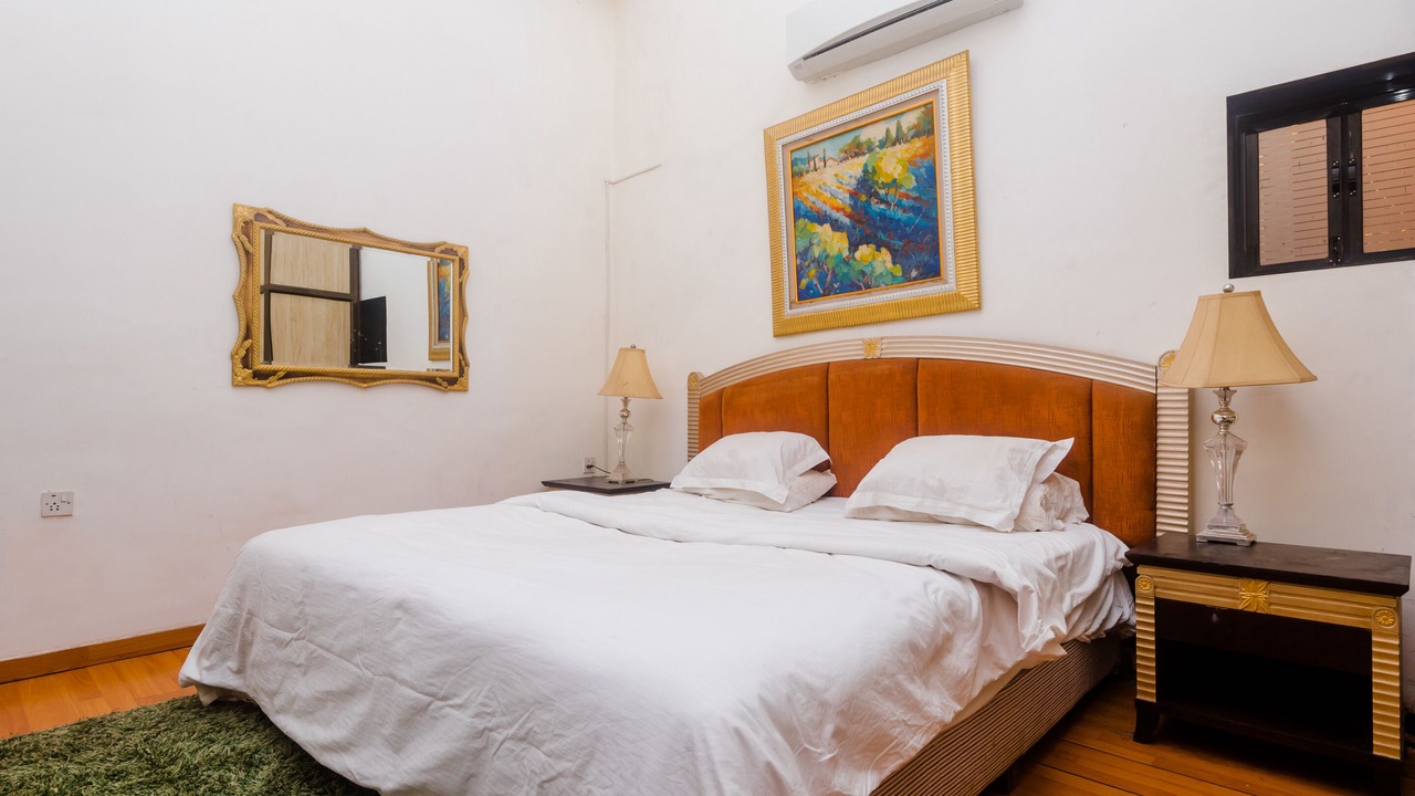 Photo of Bedroom in Aarey Colony