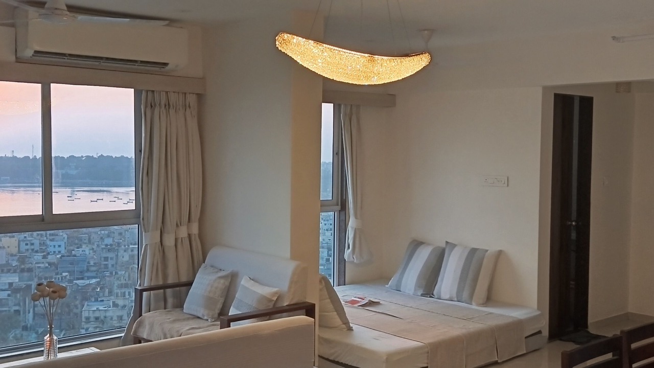 Photo of Bedroom in Versova