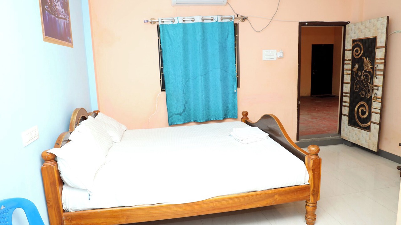 Photo of Bedroom in Tiruvannamalai