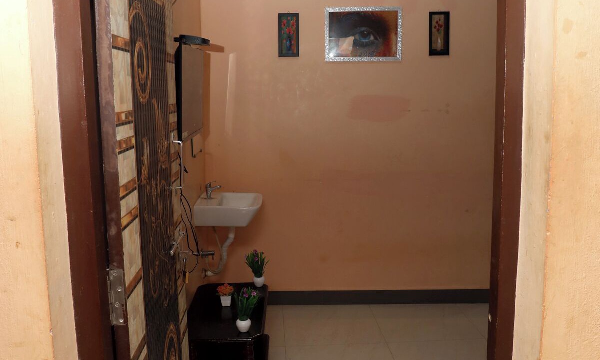 Photo of Bathroom in Tiruvannamalai