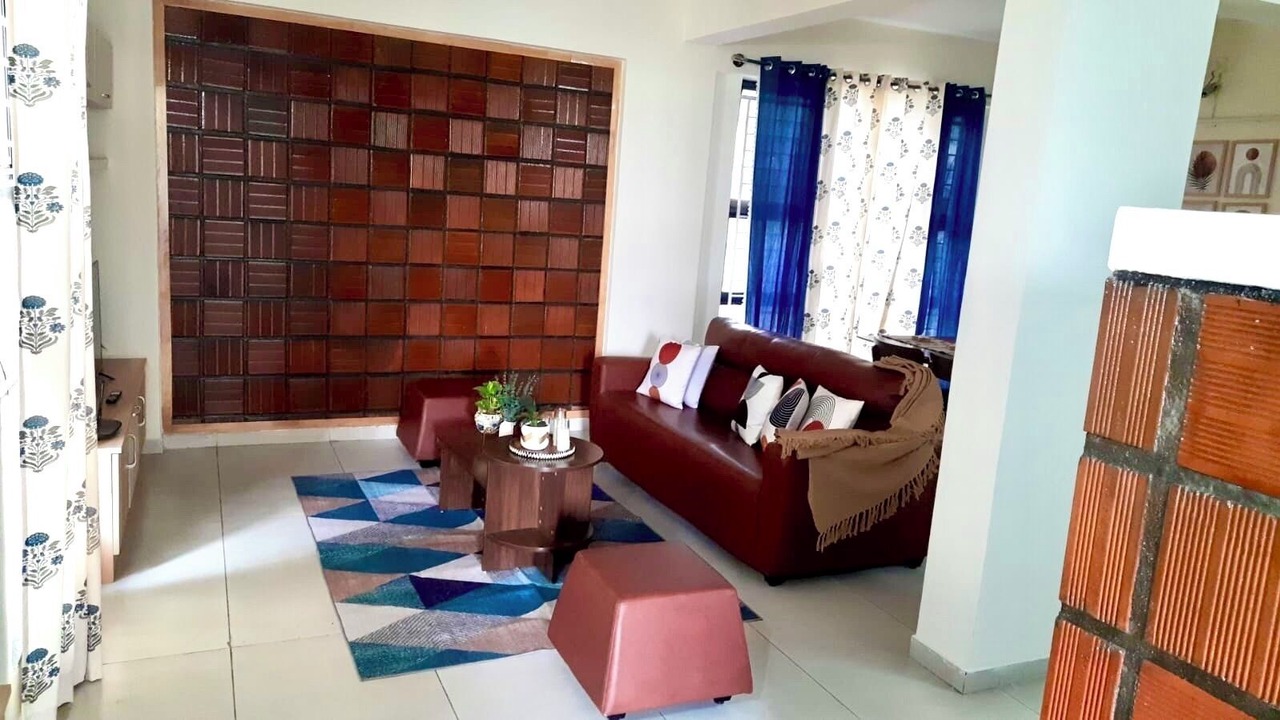 Photo of Livingroom in BTM Layout