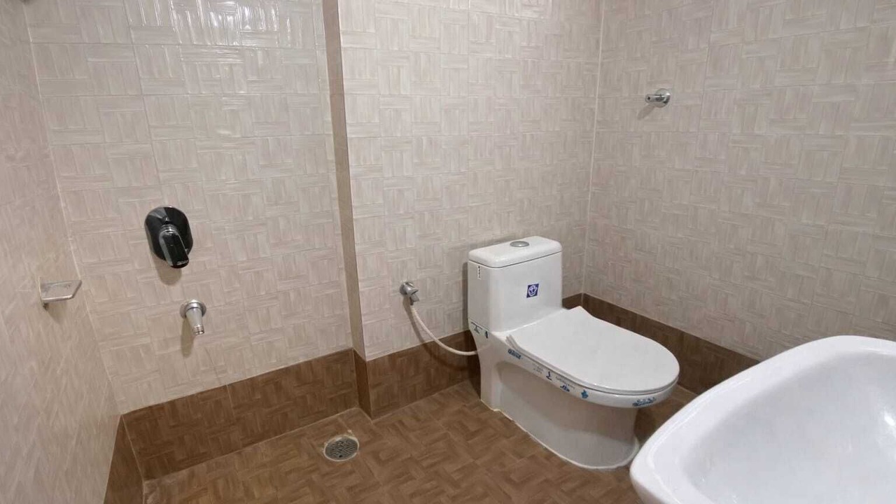 Photo of Bathroom in Masab Tank