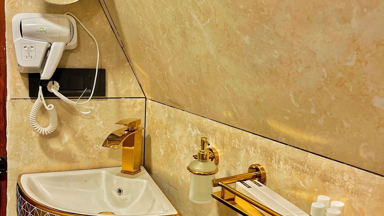 Photo of Bathroom in Adimaly