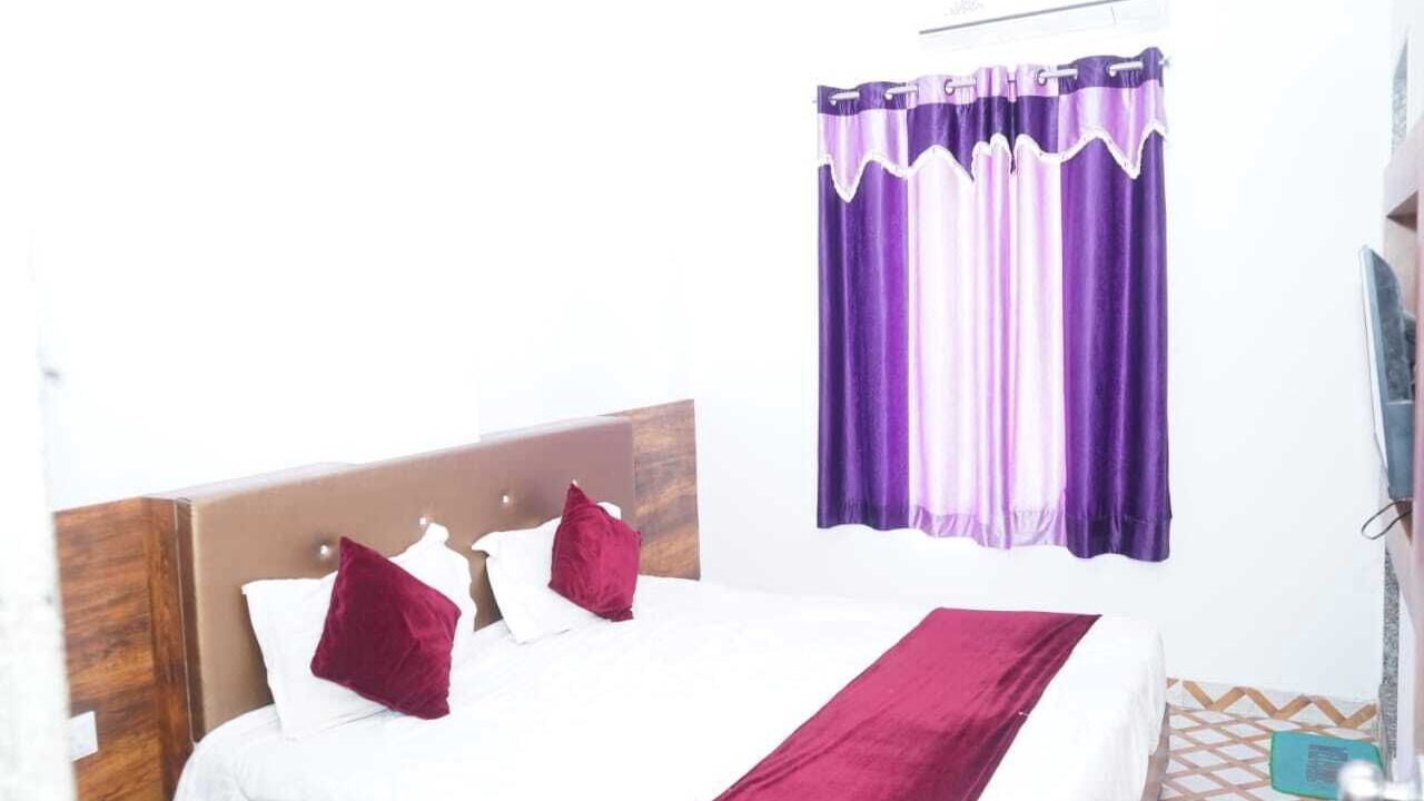 Photo of Bedroom in Central Area