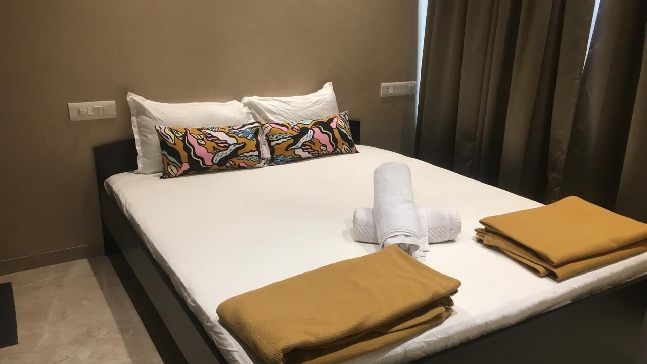 Photo of Bedroom in Hiranandani Gardens