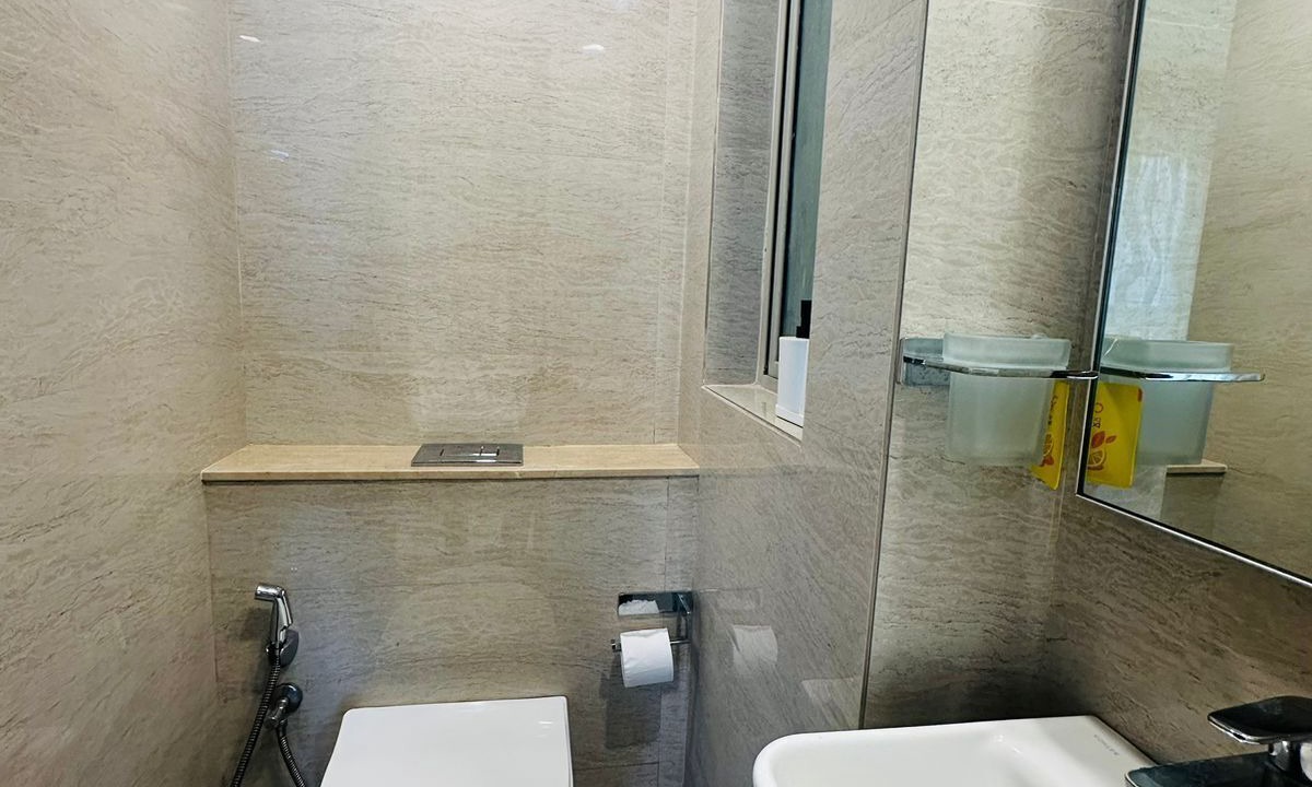 Photo of Bathroom in Hiranandani Gardens