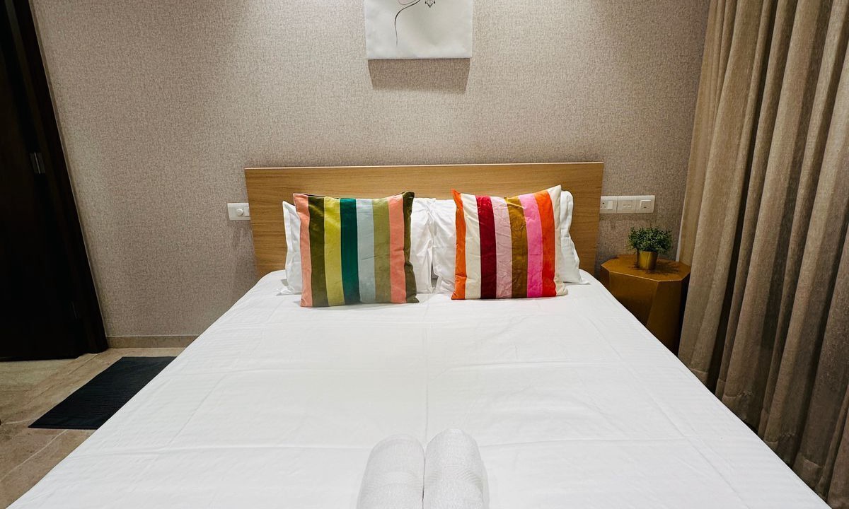 Photo of Bedroom in Hiranandani Gardens