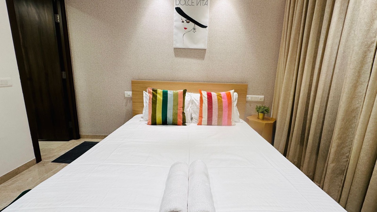 Photo of Bedroom in Hiranandani Gardens