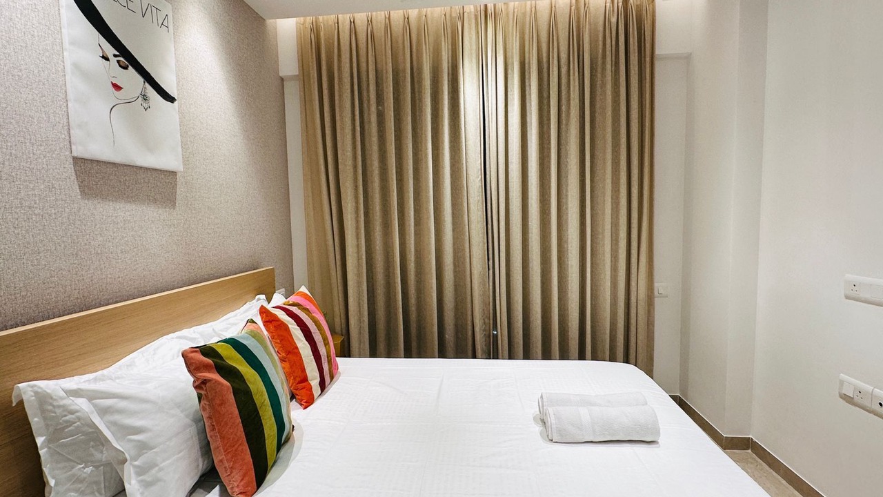 Photo of Bedroom in Hiranandani Gardens