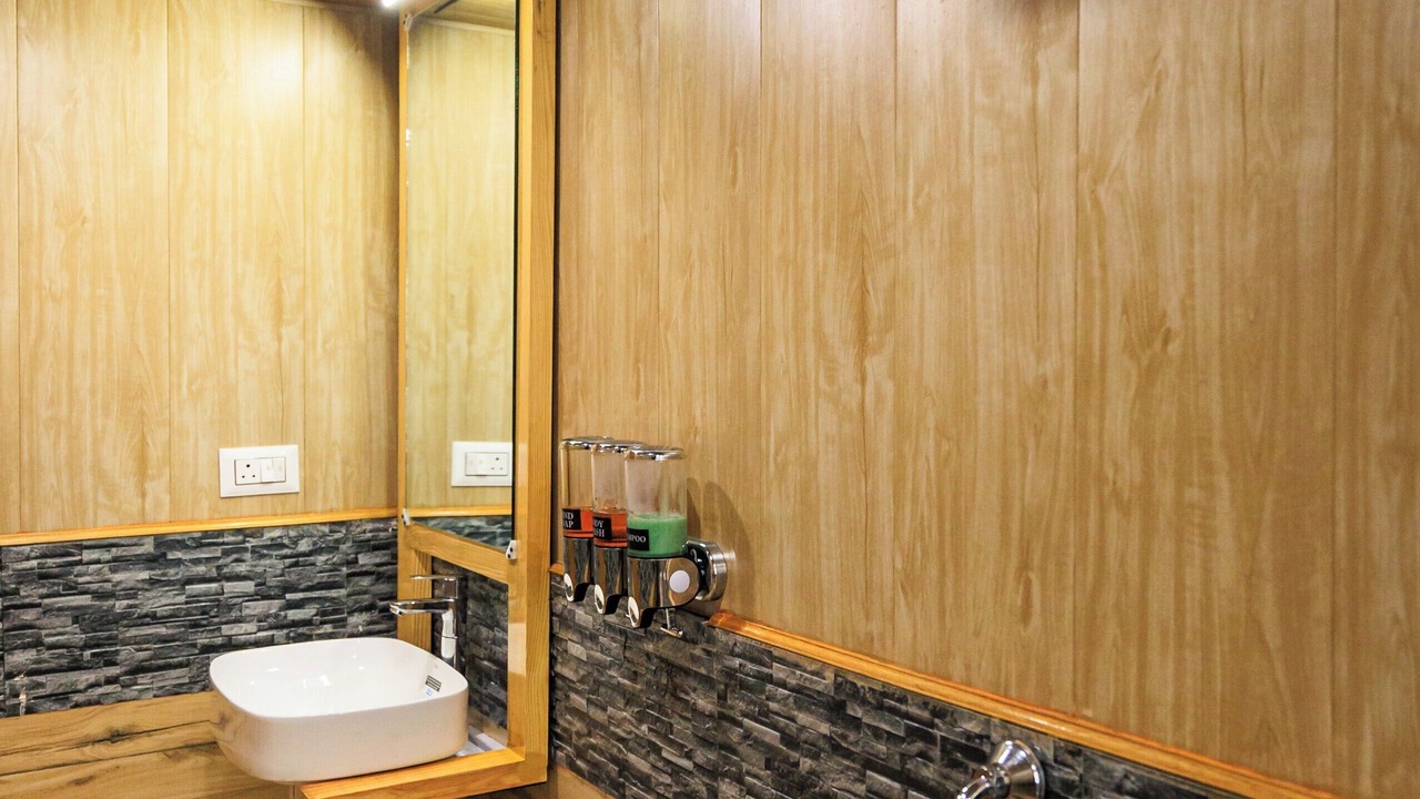Photo of Bathroom in Clement Town