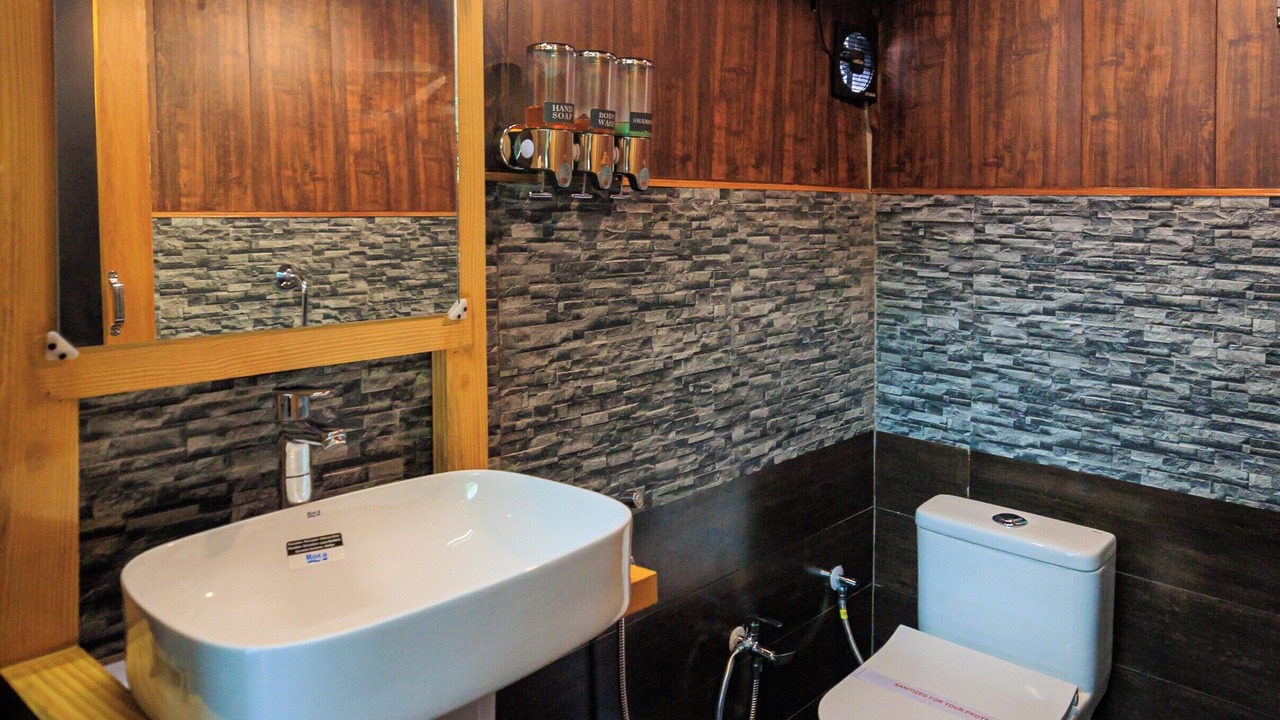 Photo of Bathroom in Clement Town
