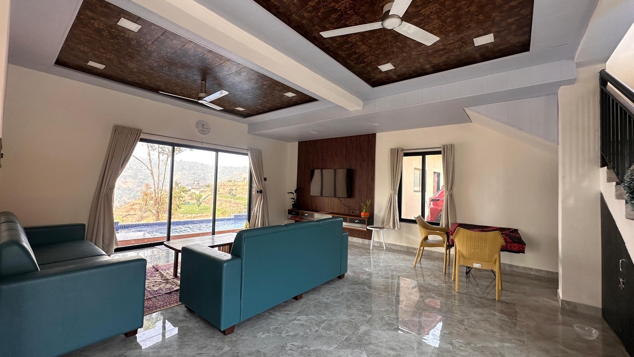 Photo of Livingroom in Mahabaleshwar