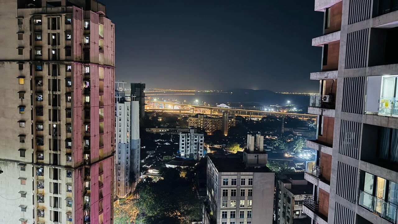 Photo of Others in Parel