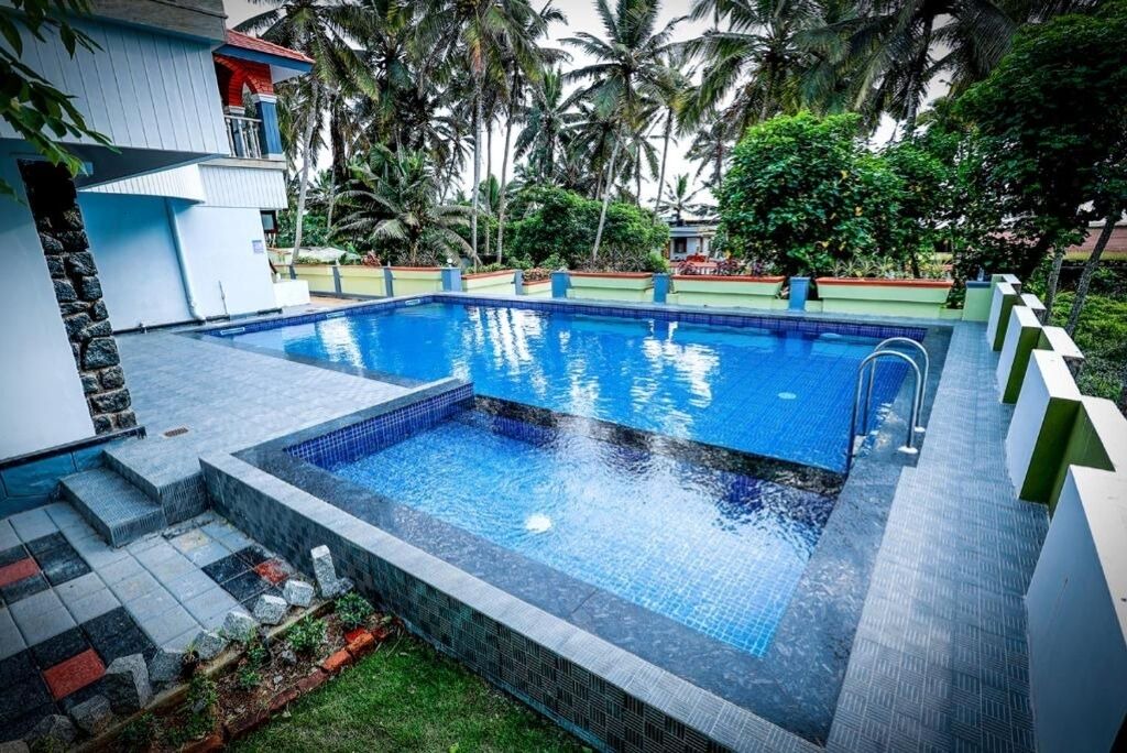 Photo of Outdoor in Poovar