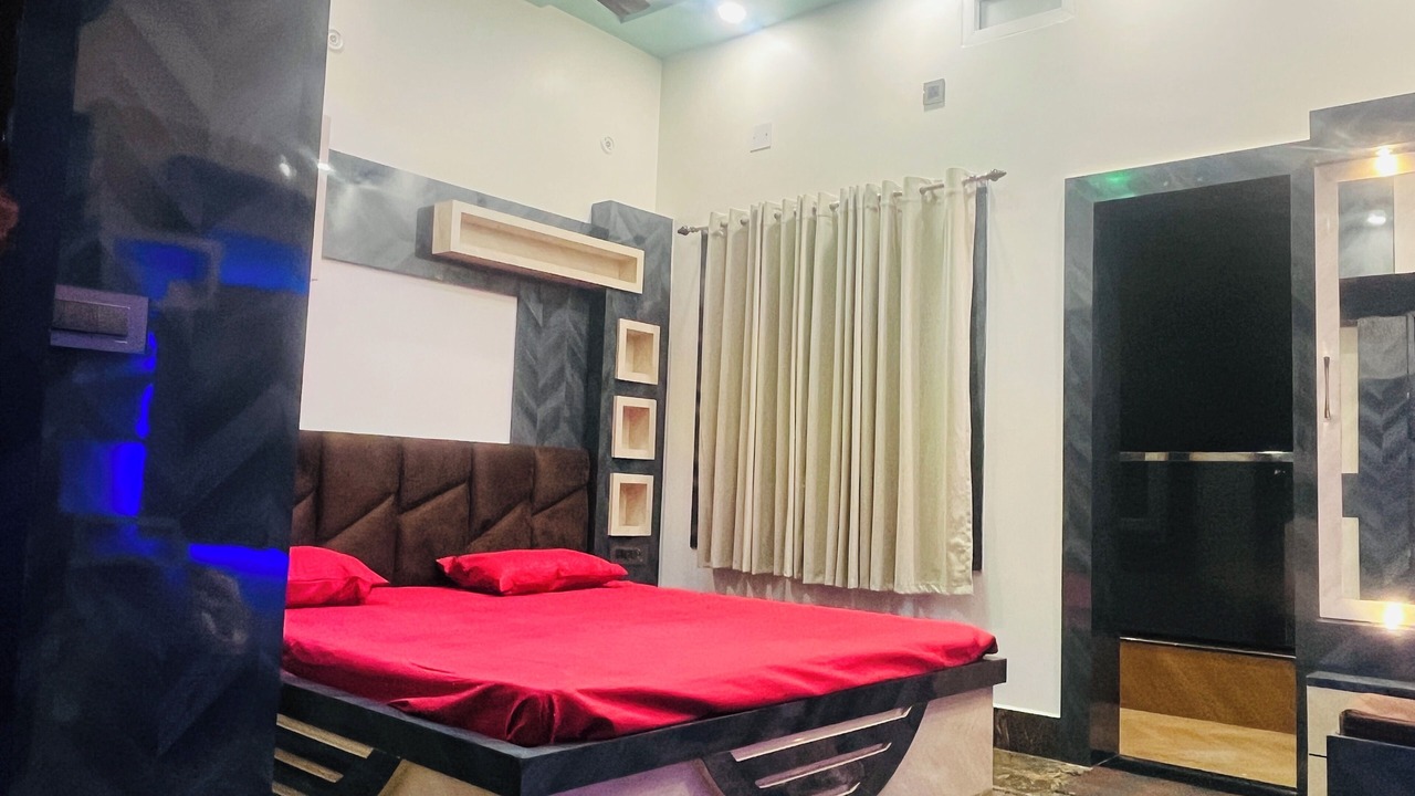 Photo of Bedroom in Deoghar