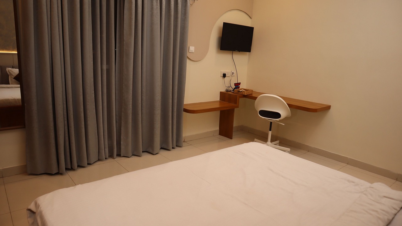Photo of Bedroom in HITEC City