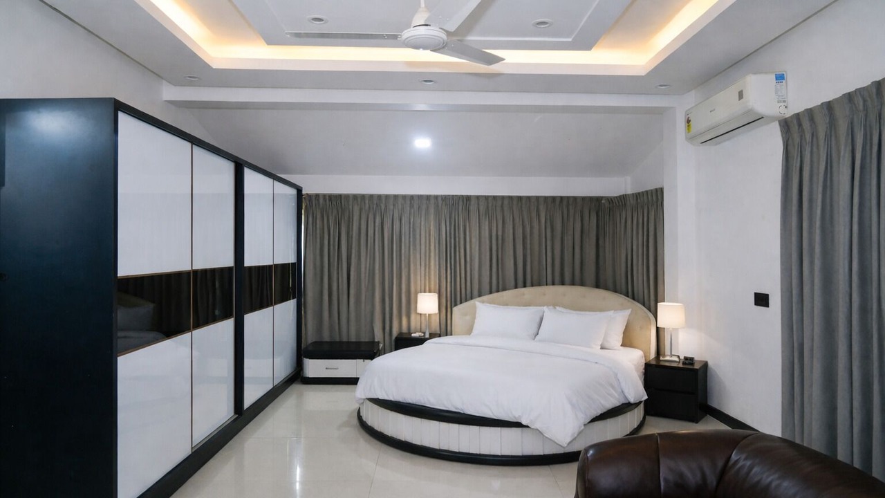 Photo of Bedroom in Somvarpet