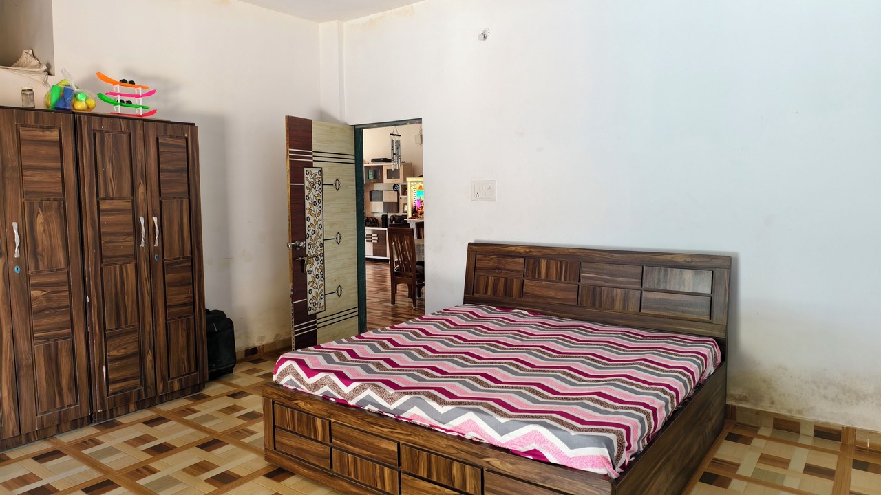 Photo of Bedroom in Pali