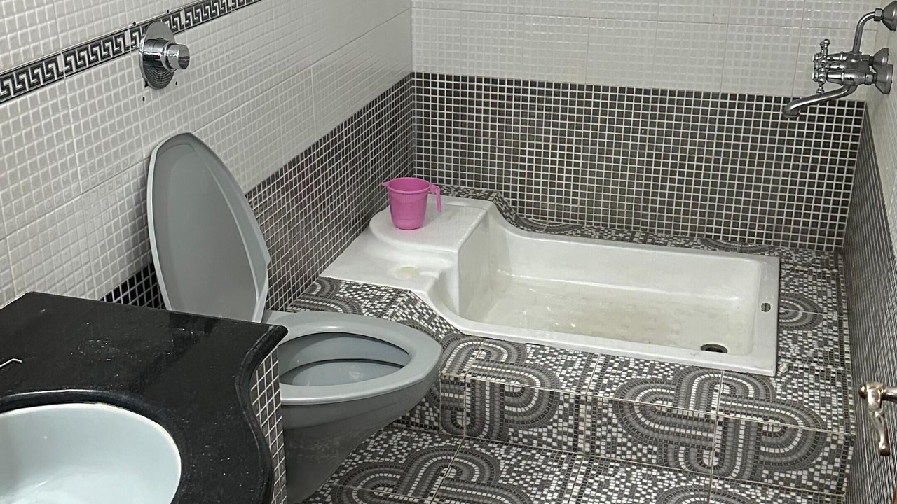 Photo of Bathroom in Kaloor