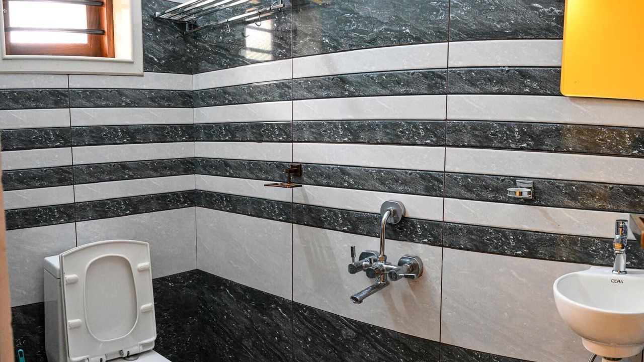 Photo of Bathroom in Maradu