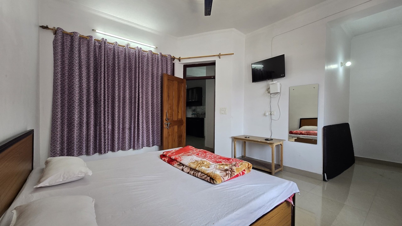 Photo of Bedroom in Amritpur