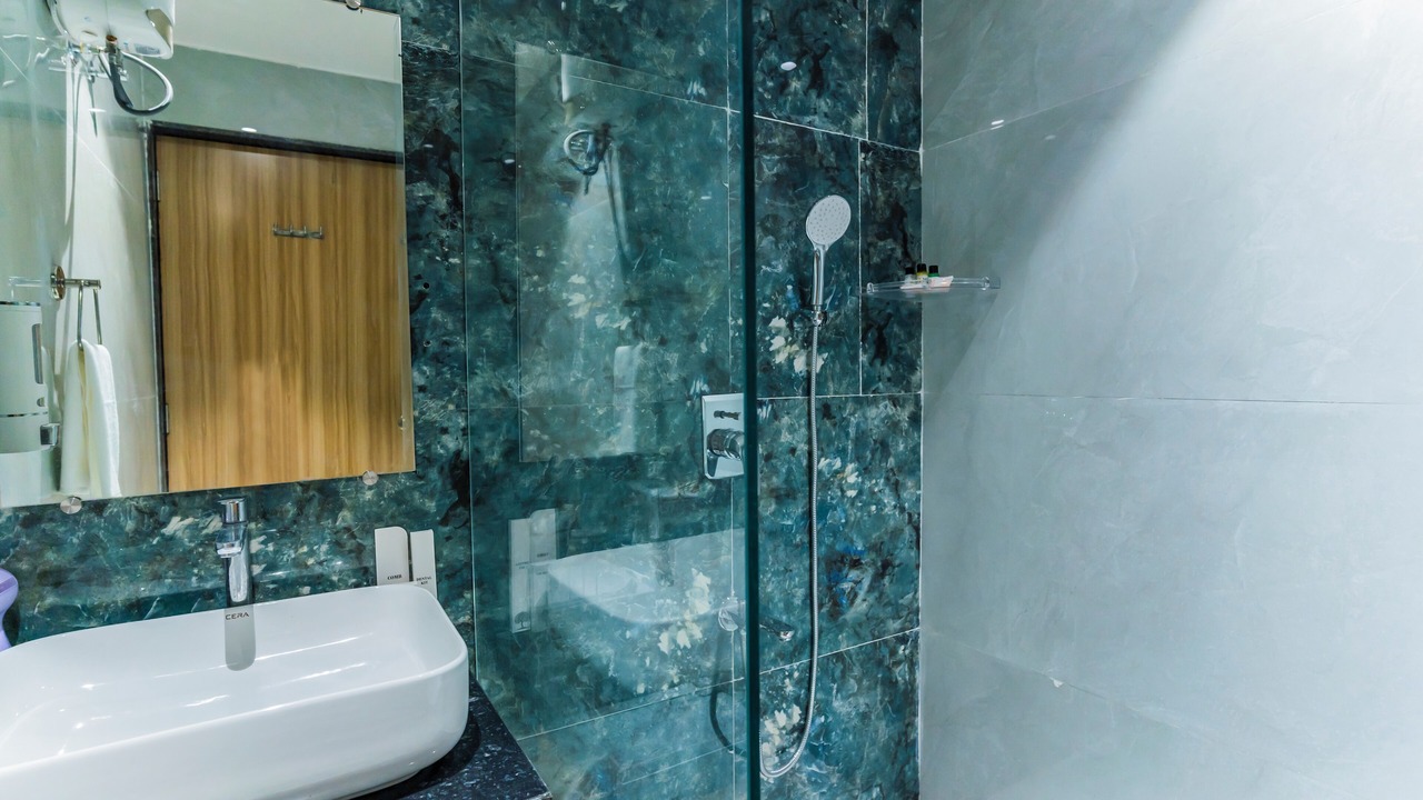 Photo of Bathroom in Gayariawas