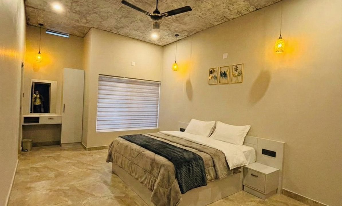 Photo of Bedroom in Pinangode