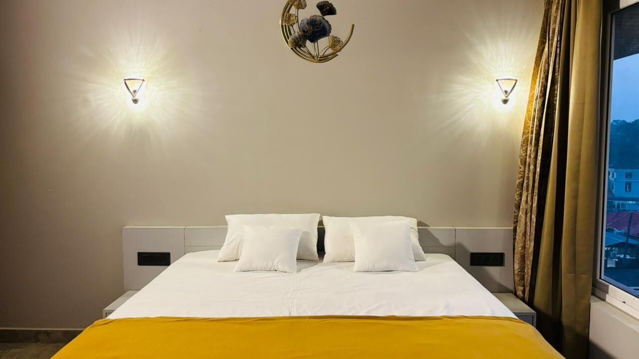 Photo of Bedroom in Pinangode