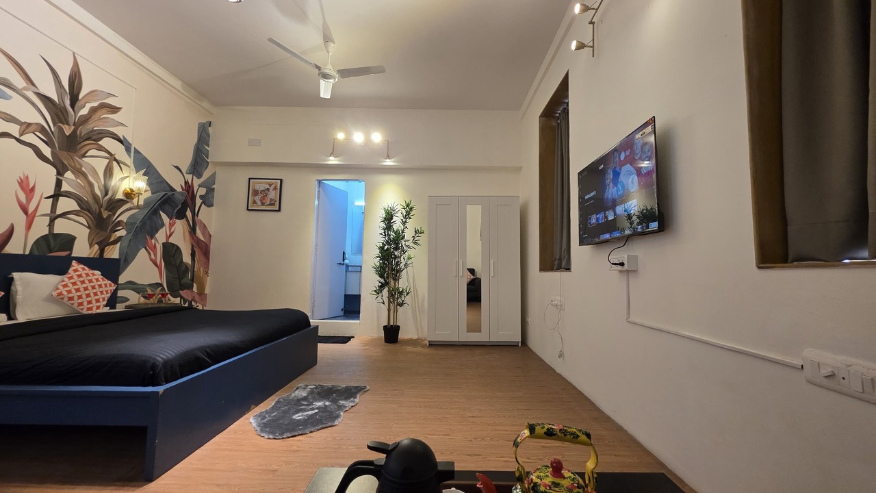 Photo of Bedroom in Malabar Hill