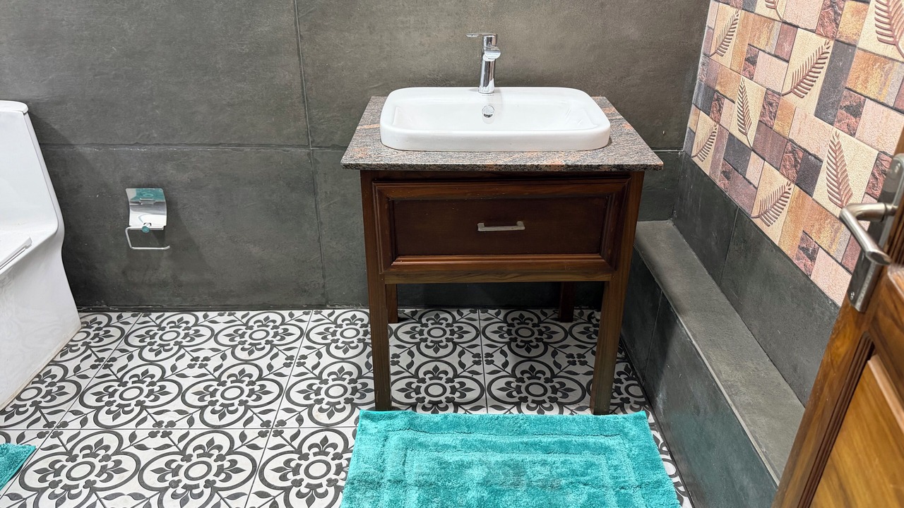 Photo of Bathroom in Kainakary