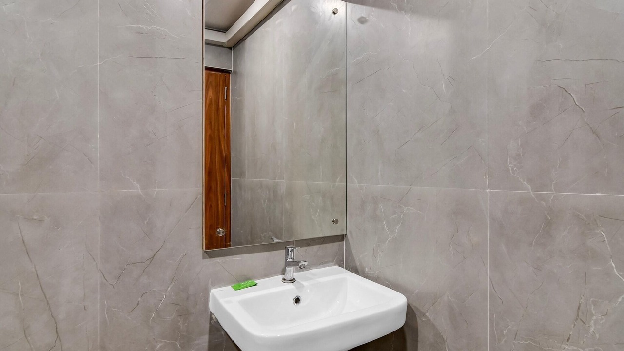 Photo of Bathroom in Thakurpukur