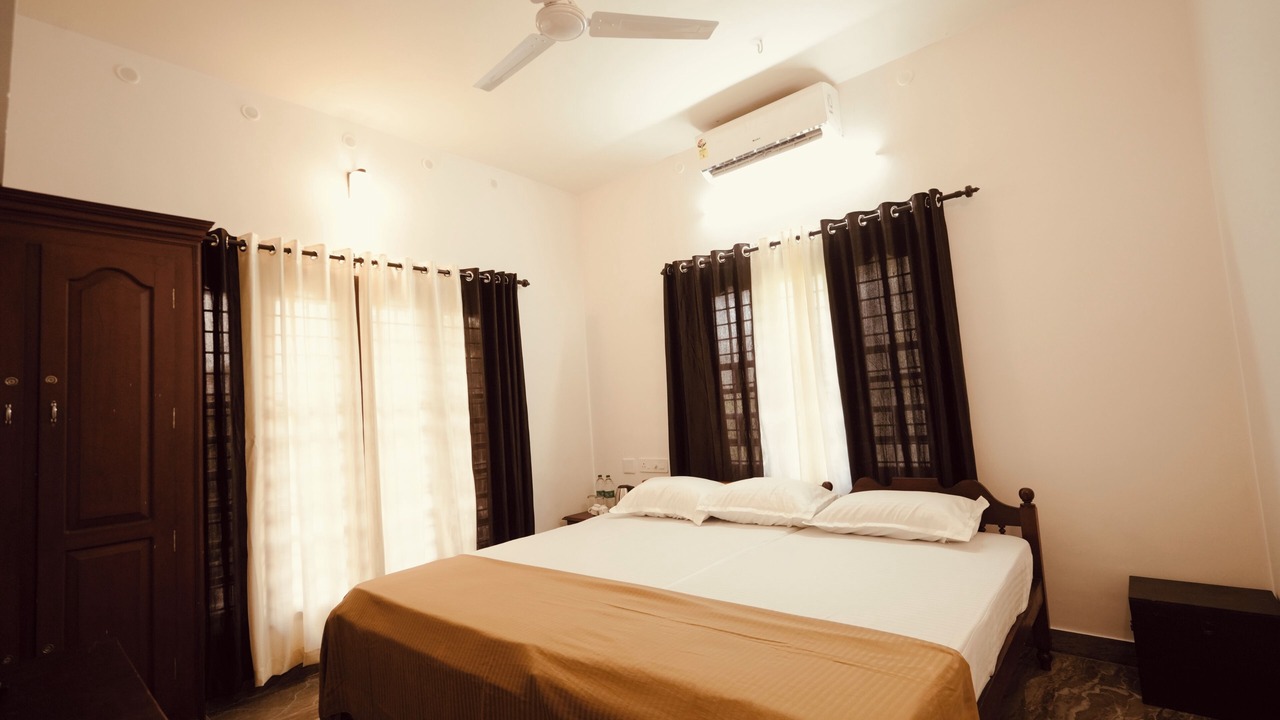 Photo of Bedroom in Alappuzha
