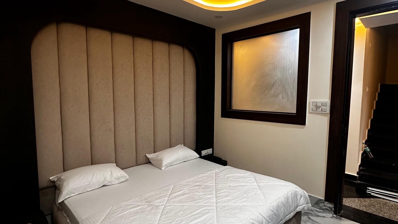 Photo of Bedroom in Haridwar