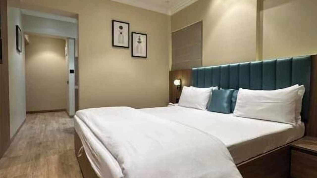 Photo of Bedroom in Khar