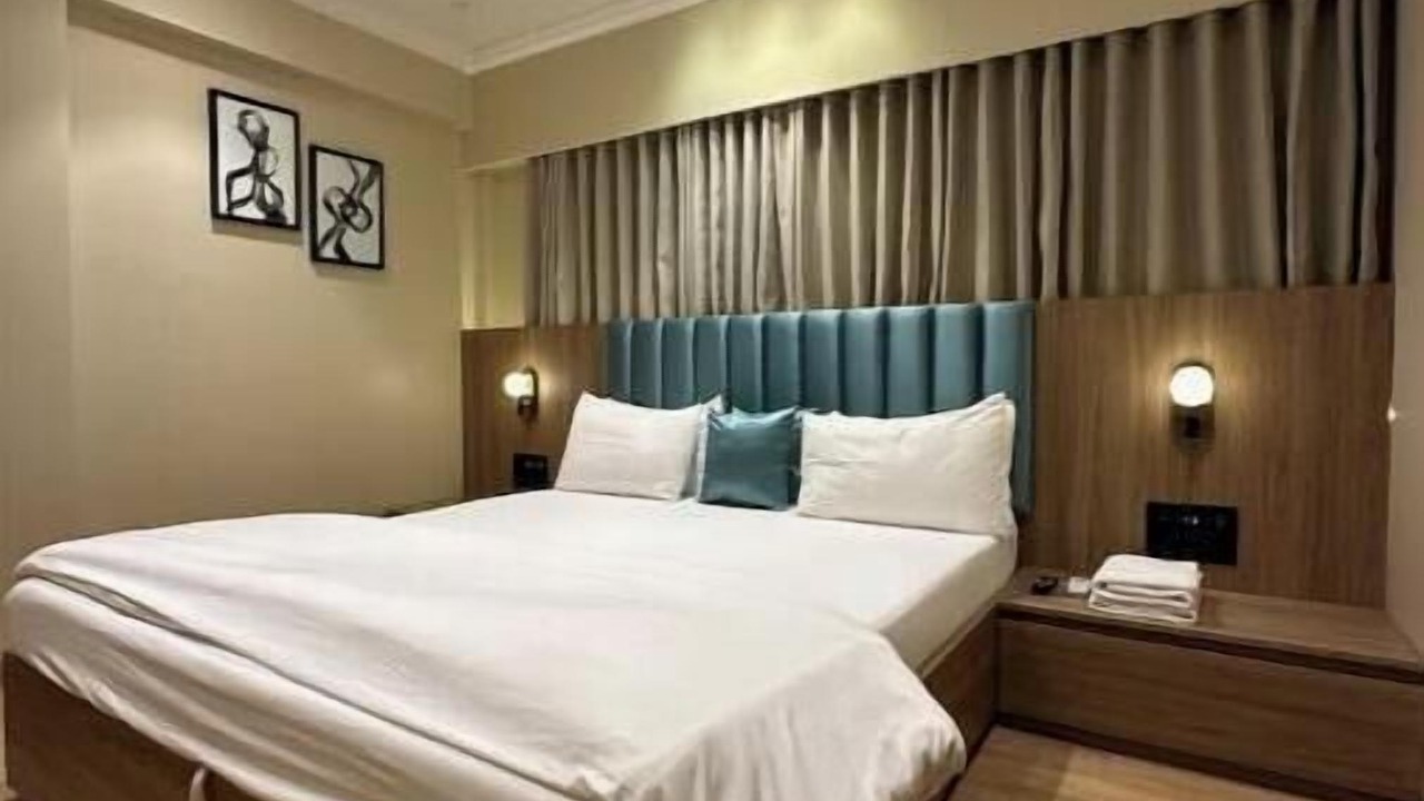 Photo of Bedroom in Khar