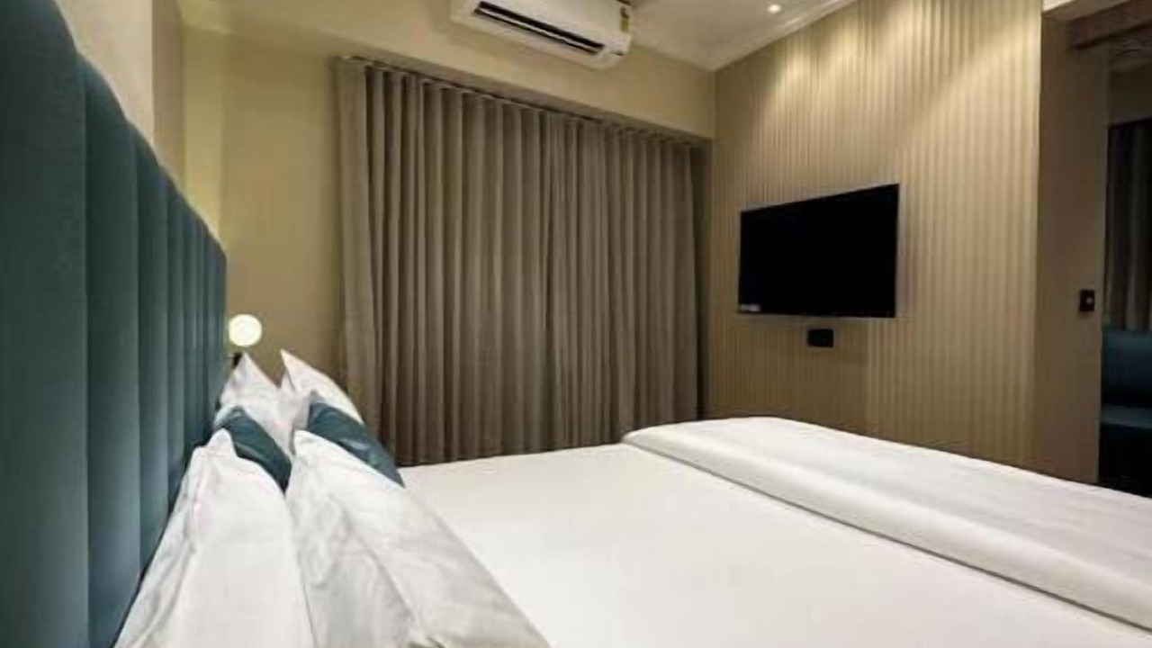 Photo of Bedroom in Khar