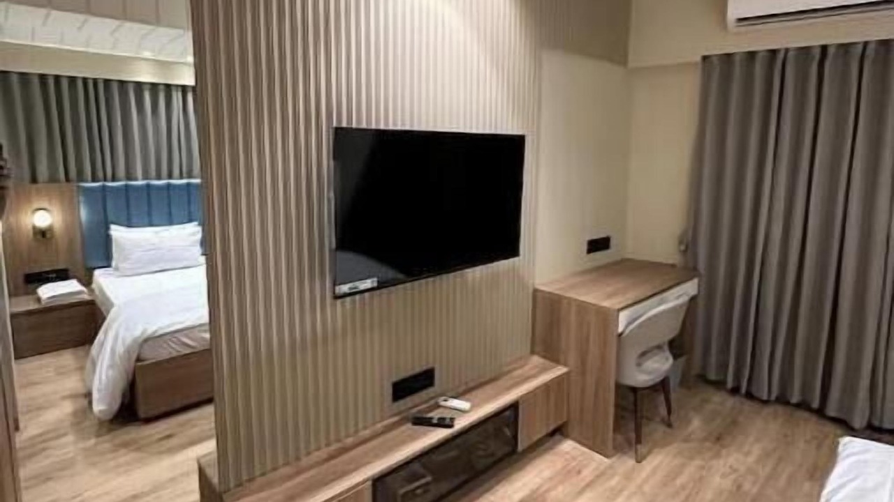 Photo of Bedroom in Khar