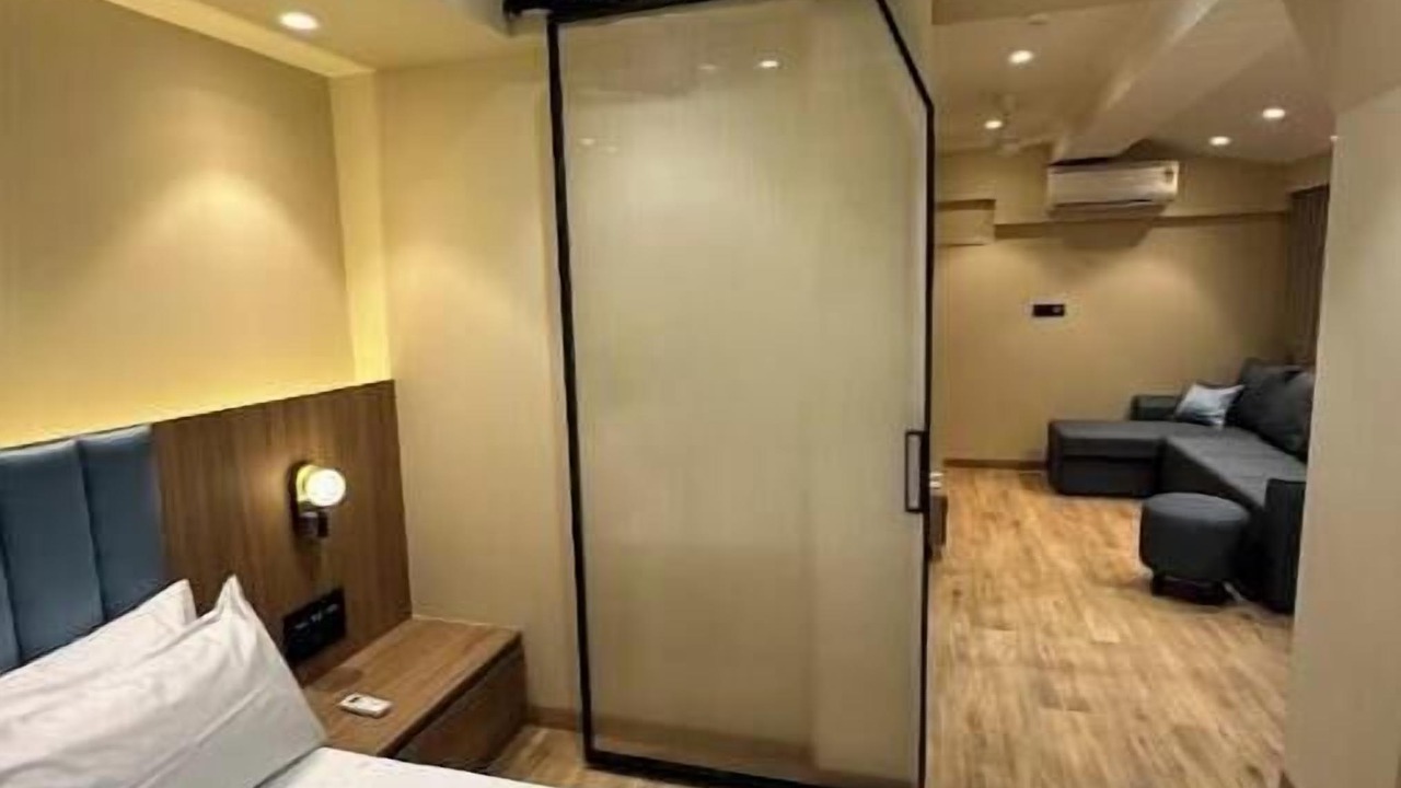 Photo of Bedroom in Khar