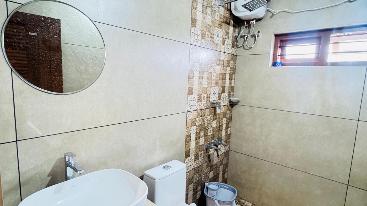 Photo of Bathroom in Ooty