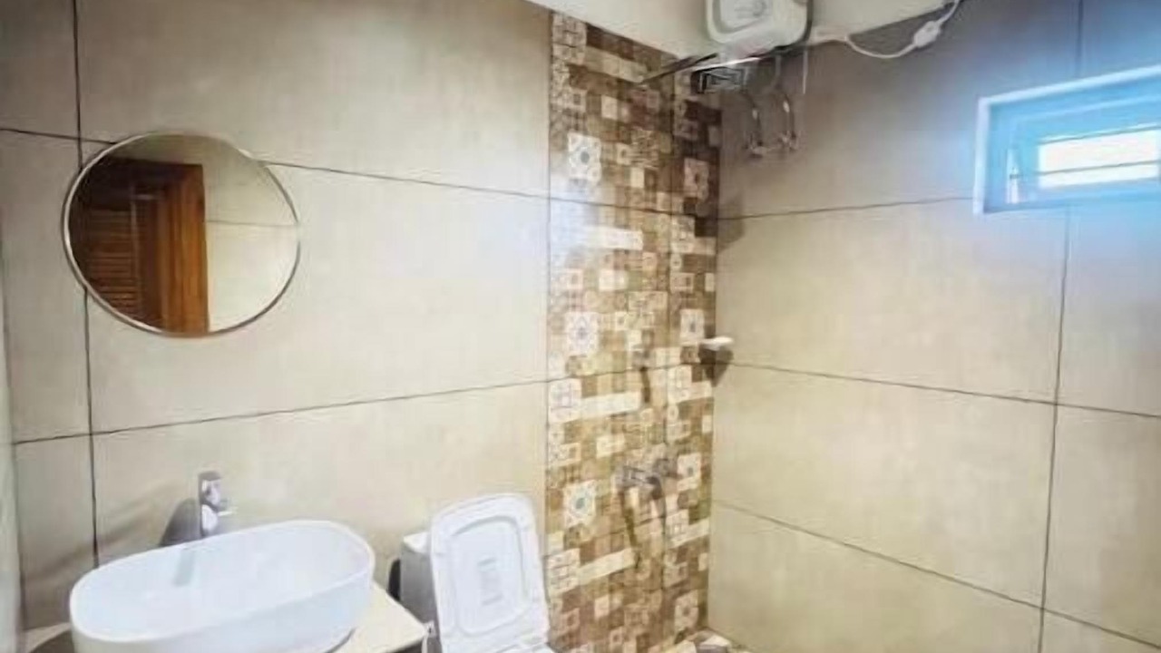 Photo of Bathroom in Ooty
